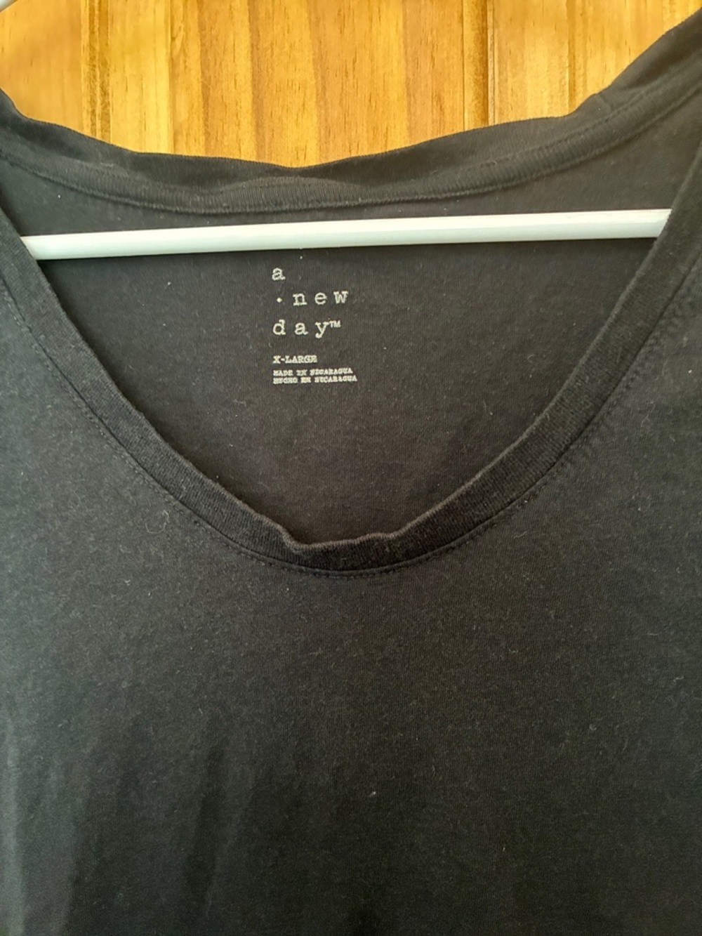 a new day Women’s Black V-Neck Short Sleeve Tee Size Large - Picture 5 of 9